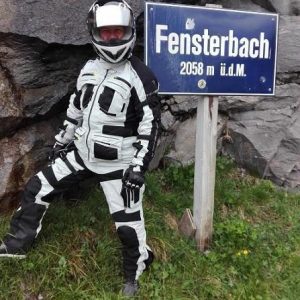 BAALI ÉS SAHARA SHORT KESZTYŰK TESZTJE