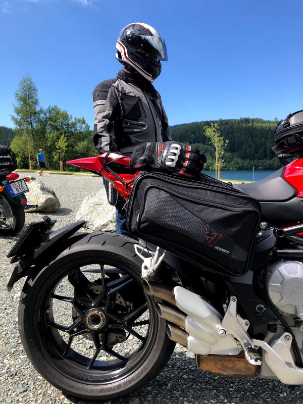 NYEREGTÁSKA, HENGERTÁSKA ÉS COMBTÁSKA TESZT- TARTÓSTESZT - Image 5