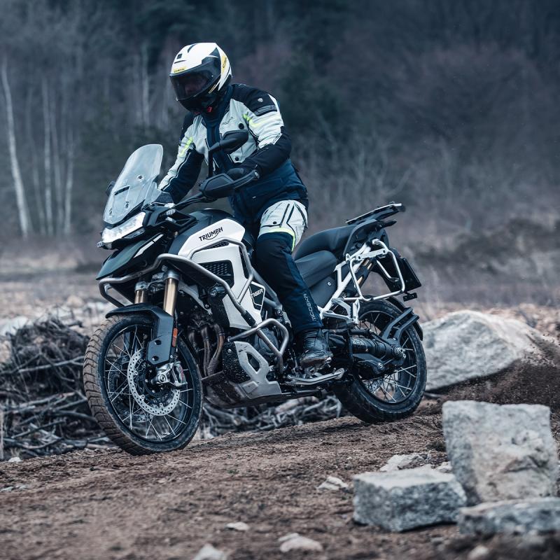 Modeka Panamericana hatszoros tesztgyőztes-Sőt! Általunk is tesztelt termék! - Image 8