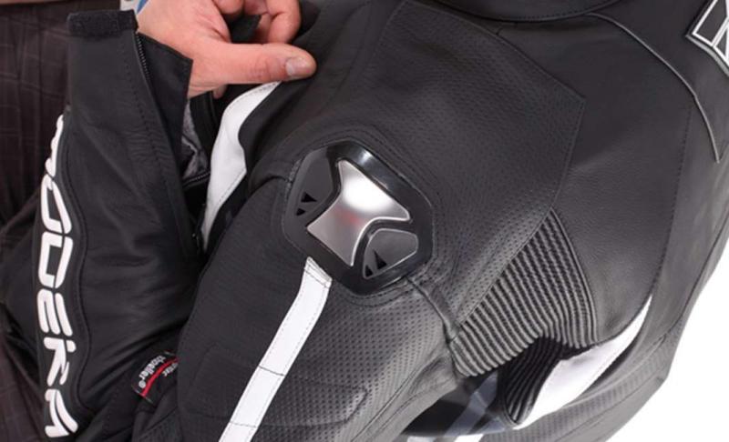 Modeka Kyalami tesztgyőztes bőrkabát extra külső alu protektorokkal - Image 6