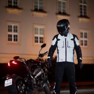 Modeka fényvisszaverő motoros kabát